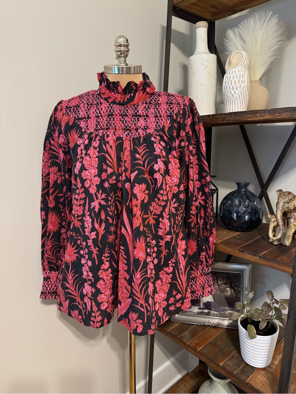 Victoria Dunn Blouse Womens L Pink/Red Floral Ruffle Top Smocked Detail Cottage